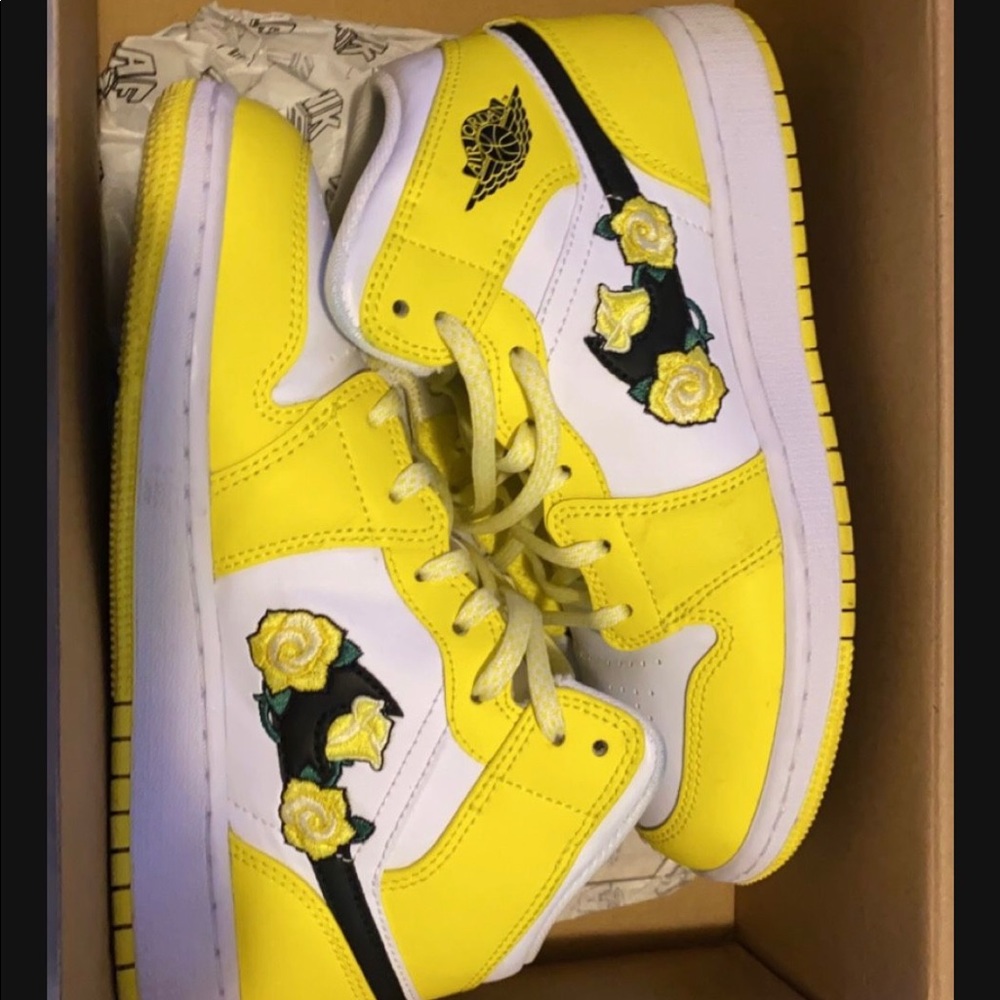 Retro Jordan 1’s size 4